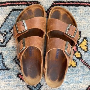 Tan Birkenstock Arizona with soft footbed